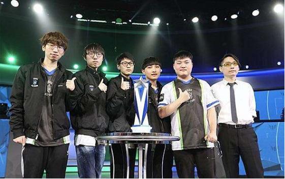 杨瀚森的加 杨瀚森的加