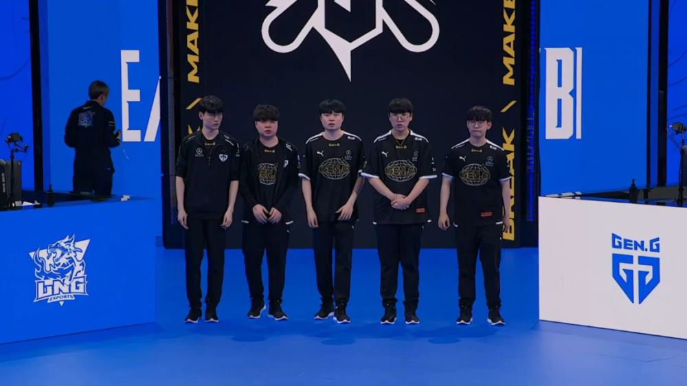 星庄宇珊获 星庄宇珊获