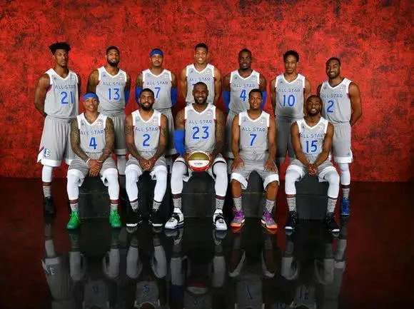 的元标题与 的元标题与